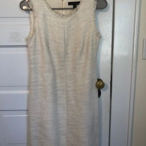 Sleeveless dress